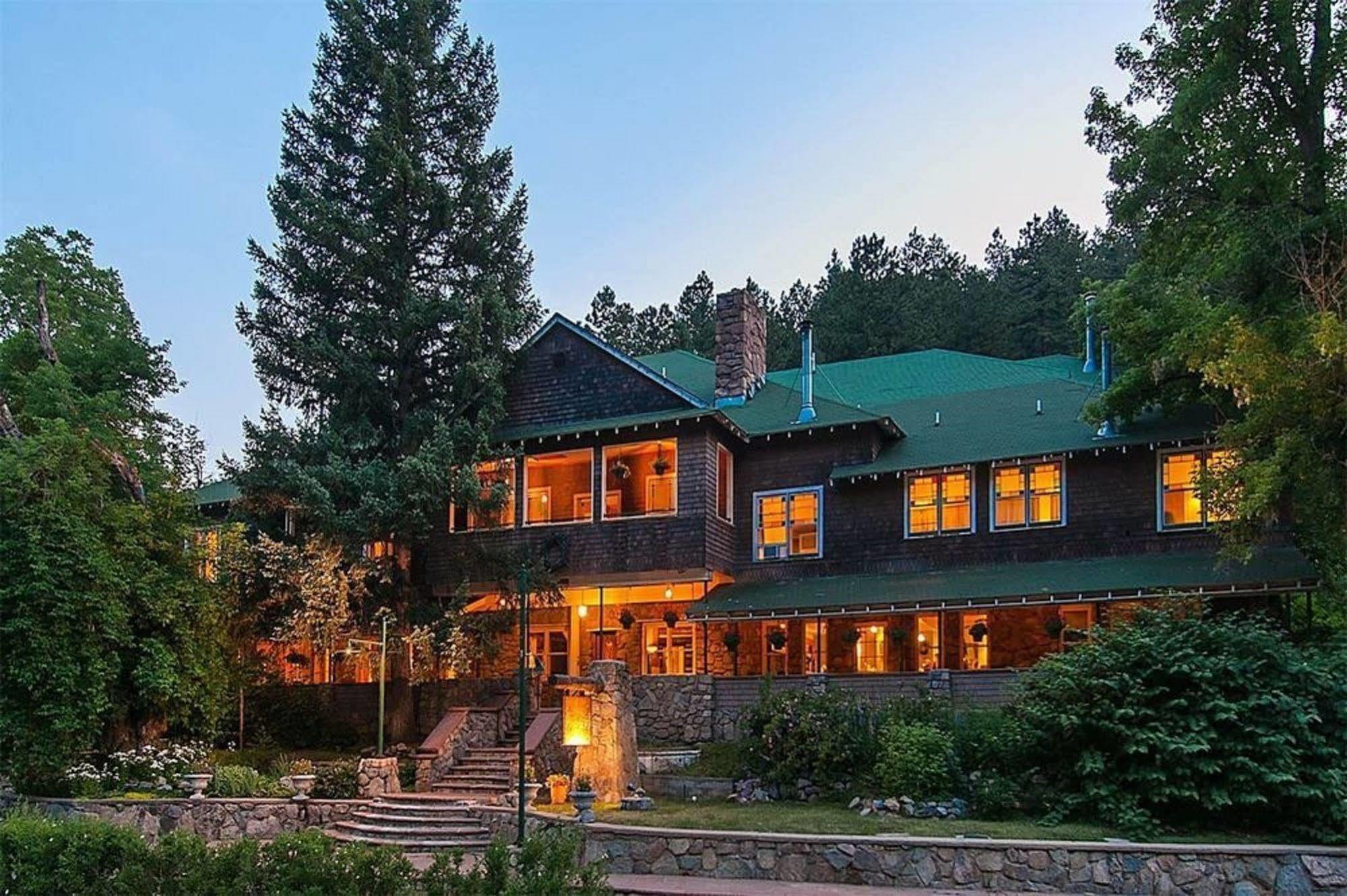 Alps Boulder Canyon Inn エクステリア 写真
