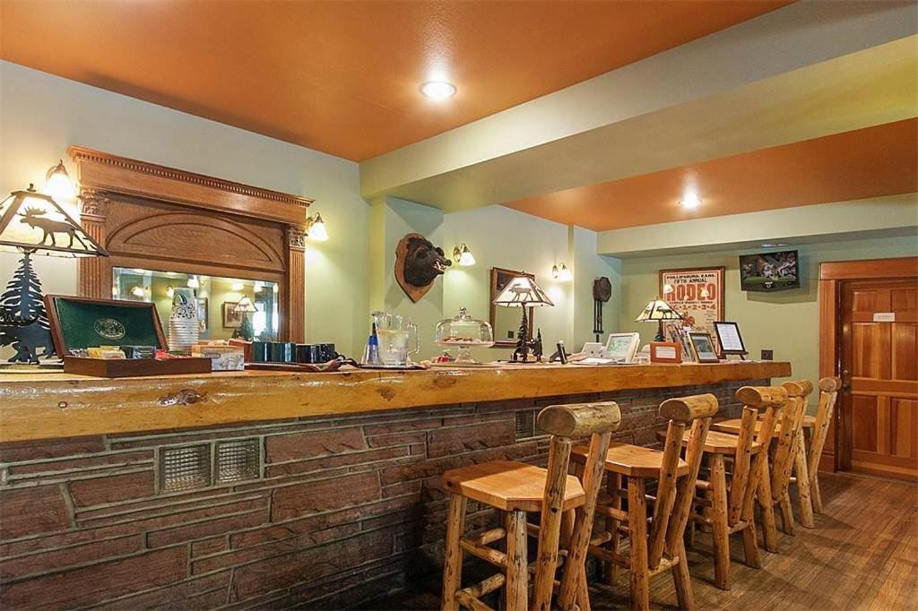 Alps Boulder Canyon Inn エクステリア 写真