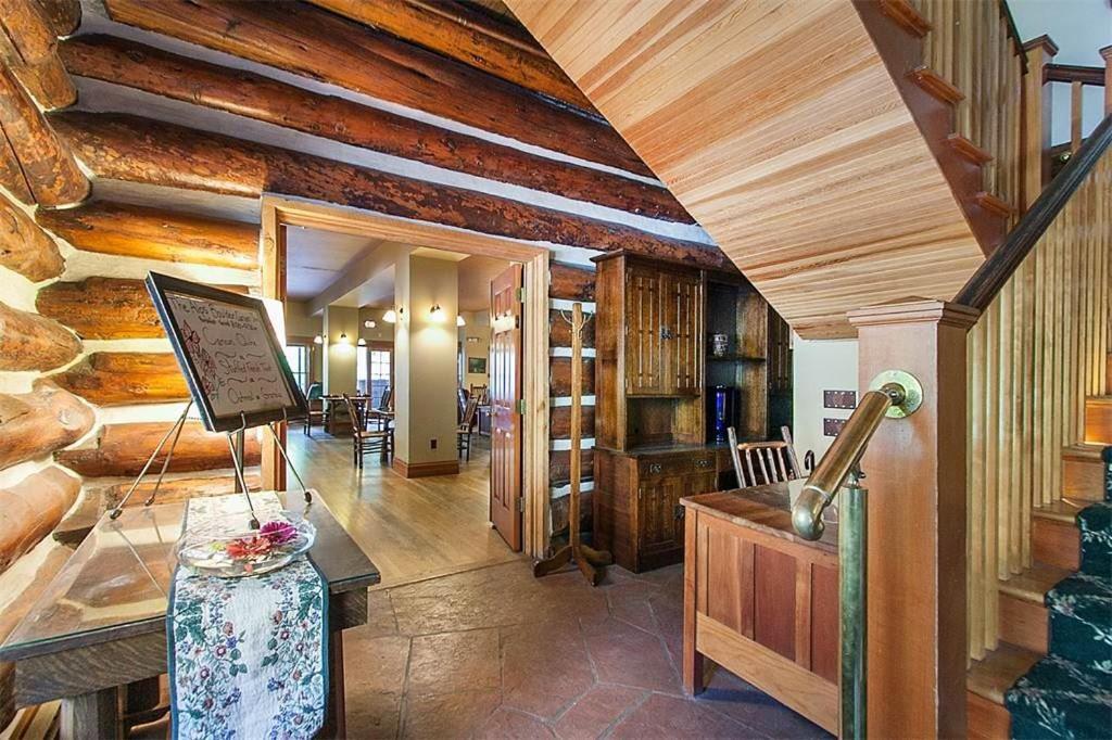 Alps Boulder Canyon Inn エクステリア 写真